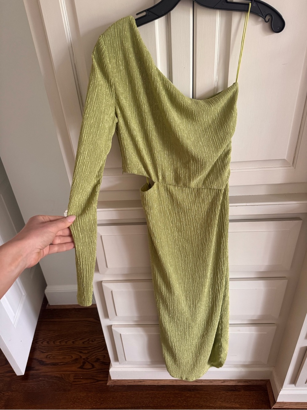 SAYLOR One-Shoulder Lime Green Asymmetric Midi Dress